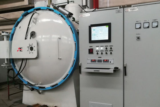 Forno di carburizzazione a vuoto a bassa tensione con tecnologia avanzata di trattamento termico